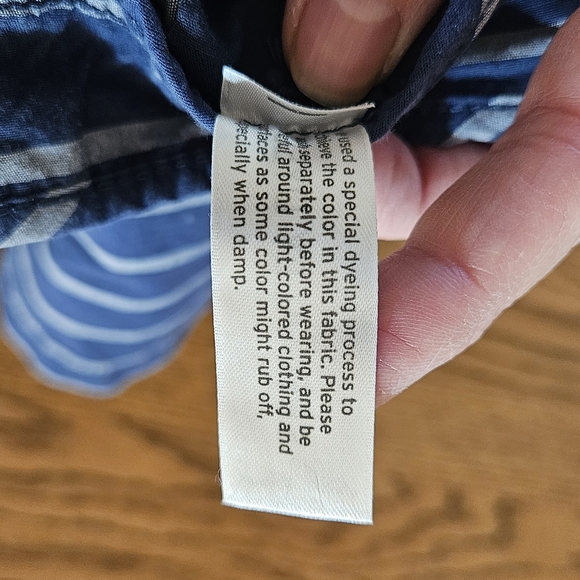 Eddie Bauer Size 10 Blue Striped Women's Shorts - Picture 4 of 7